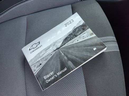 Used 2023 Chevrolet Blazer LT w/ Convenience Package image 15