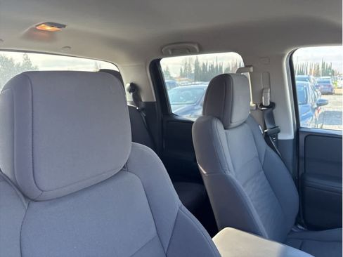 Used 2024 Nissan Frontier S image 15