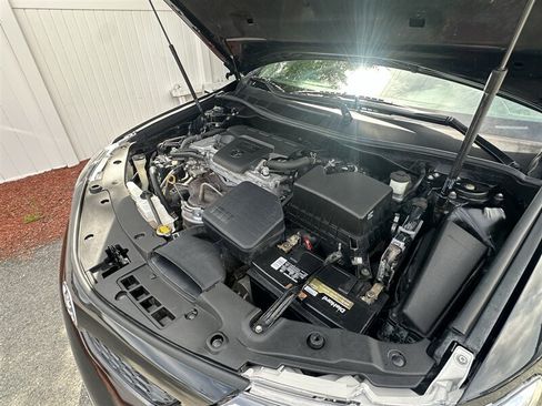 Used 2012 Toyota Camry SE FWD image 25