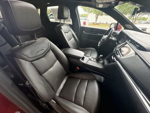 Certified 2021 Cadillac XT5 Premium Luxury AWD/4WD image 29