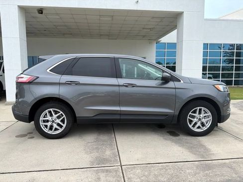 Used 2024 Ford Edge SEL AWD/4WD image 8