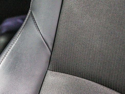 Used 2018 Honda Accord Sport image 25