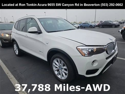 Used 2017 BMW X3 xDrive28i image 1