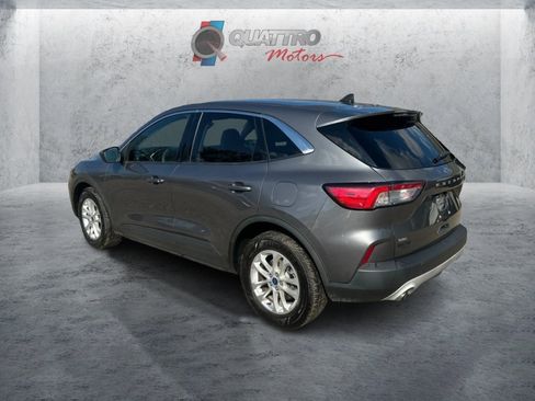 Used 2022 Ford Escape SE FWD image 3