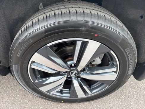 Certified 2023 Nissan Rogue SL AWD/4WD image 31