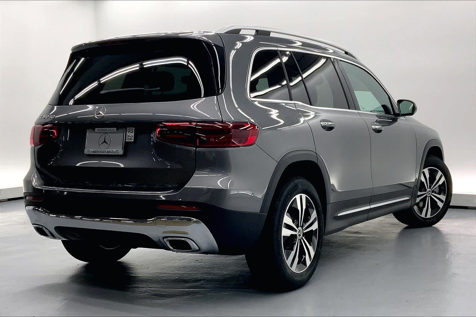 Used 2026 Mercedes-Benz GLB 250 image 7