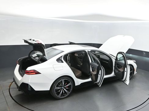 New 2026 BMW 530i w/ M Sport Package image 42