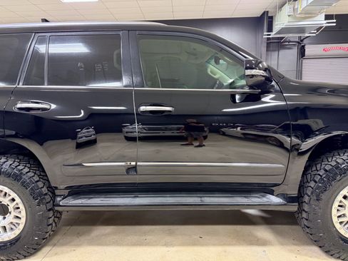 Used 2015 Lexus GX 460 w/ Premium Package AWD/4WD image 17