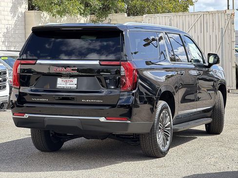 New 2026 GMC Yukon XL Elevation w/ Elevation Premium Package RWD image 4