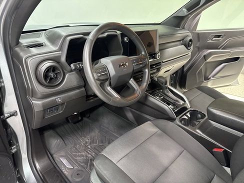 Used 2023 Chevrolet Colorado Trail Boss w/ Technology Package image 9