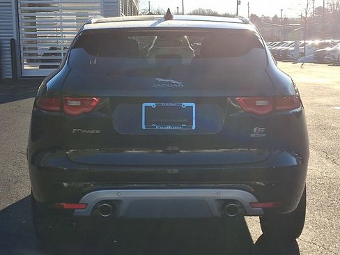 Used 2018 Jaguar F-PACE S image 5