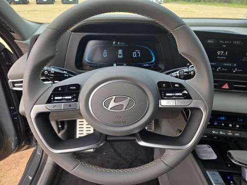 New 2026 Hyundai Elantra Sport FWD image 10