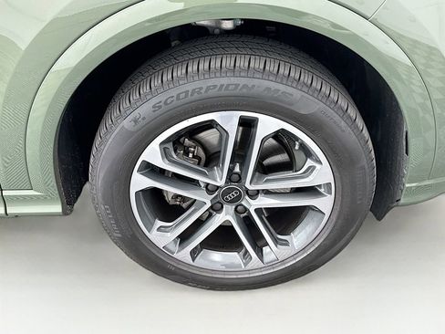 Used 2025 Audi Q5 Premium Plus w/ Premium Plus image 32