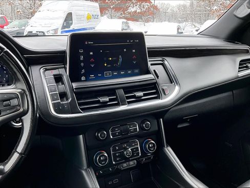 Used 2023 Chevrolet Suburban LT image 18