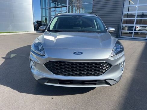 Used 2022 Ford Escape SEL image 2