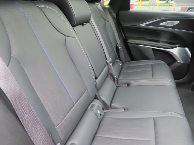 Used 2024 Cadillac Lyriq Luxury AWD/4WD image 41