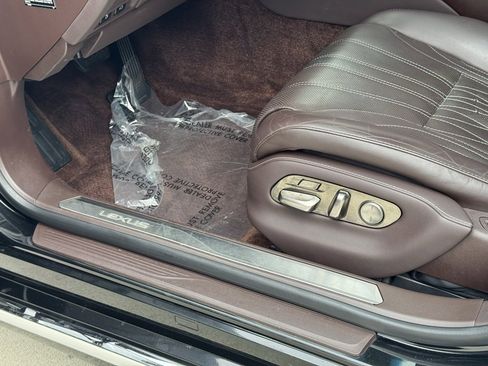 Used 2019 Lexus LS 500 F Sport image 20