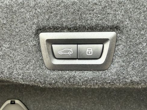 Used 2025 BMW 530i w/ M Sport Package image 16