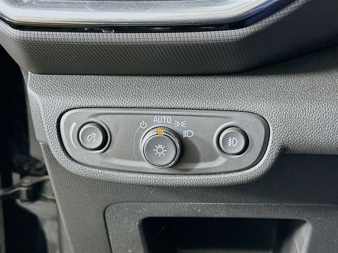 Used 2021 Chevrolet TrailBlazer LT w/ Convenience Package image 16