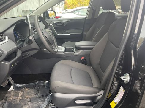 Used 2025 Toyota RAV4 LE image 25