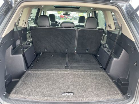 Used 2023 Volkswagen Atlas SEL Premium image 35