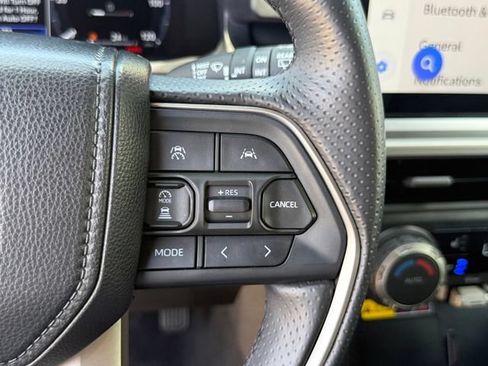 Used 2025 Toyota 4Runner TRD Off-Road Premium w/ Tow Technology Package AWD/4WD image 15