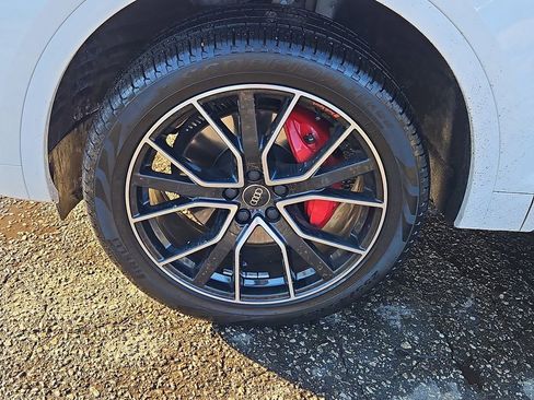 Used 2025 Audi SQ5 Premium Plus w/ Premium Plus Package image 7