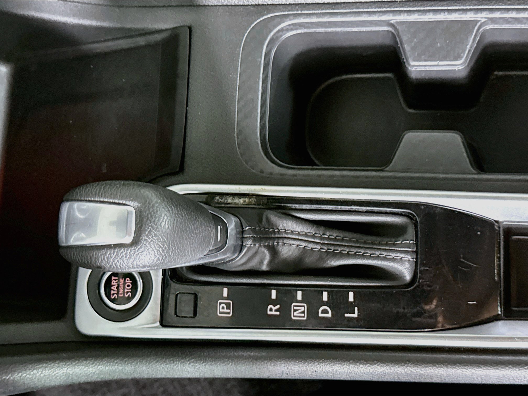 Used 2024 Nissan Sentra SV FWD image 19
