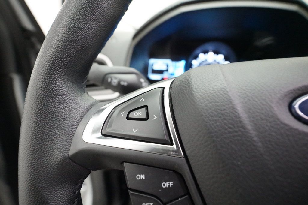 Used 2024 Ford Edge SEL w/ Convenience Package AWD/4WD image 18