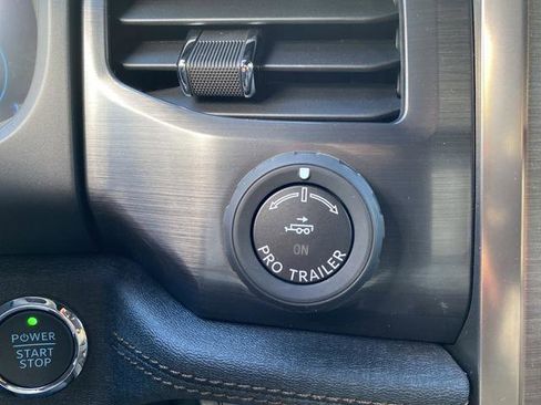 New 2025 Ford F150 Lightning Lariat image 25