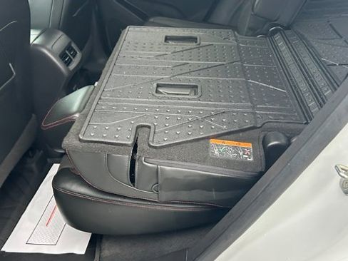 Certified 2022 Chevrolet Equinox RS w/ LPO, Floor Liner Package image 41
