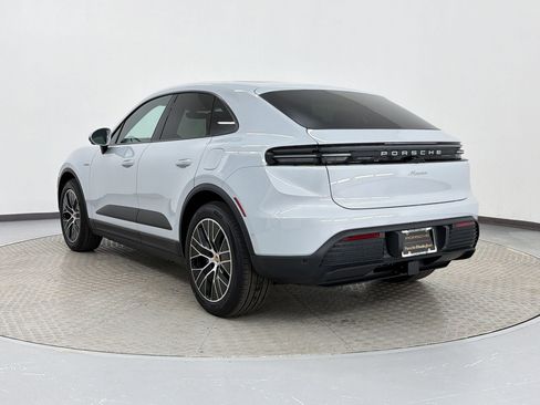 New 2026 Porsche Macan Electric image 3