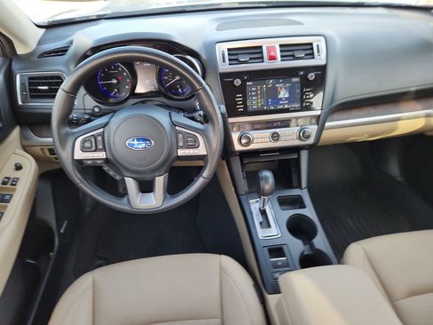 Used 2017 Subaru Outback 2.5i Limited image 9