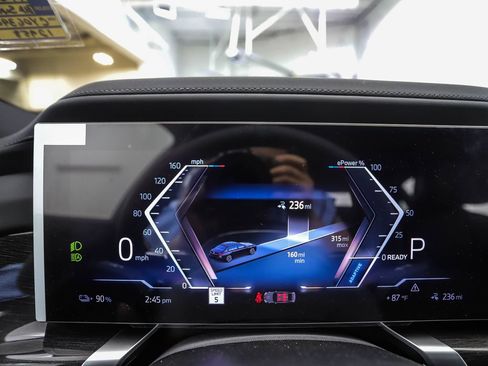 New 2026 BMW i7 xDrive60 w/ Premium Package AWD/4WD image 14
