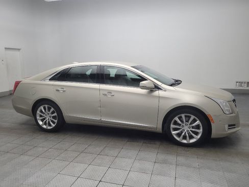 Used 2016 Cadillac XTS Luxury w/ Driver Awareness Package FWD image 11