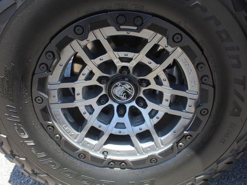 Used 2024 Ford F150 Raptor w/ Equipment Group 803A Raptor R AWD/4WD image 15