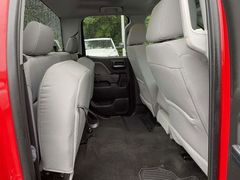 Used 2017 Chevrolet Silverado 1500 Custom w/ Custom Convenience Package RWD image 17