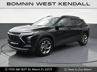 Used 2025 Chevrolet Trax LT FWD video 1
