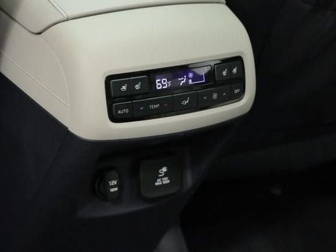 Used 2021 Hyundai Palisade Calligraphy w/ Cargo Package FWD image 32