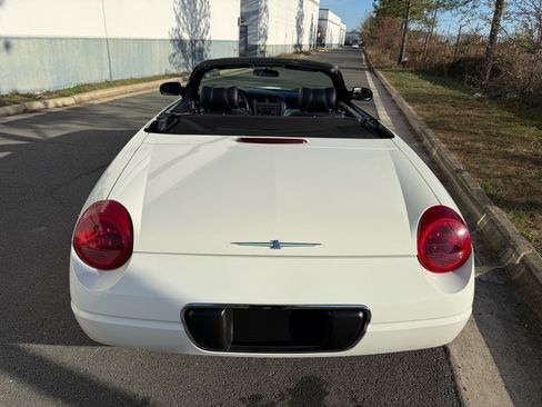 Used 2003 Ford Thunderbird image 12