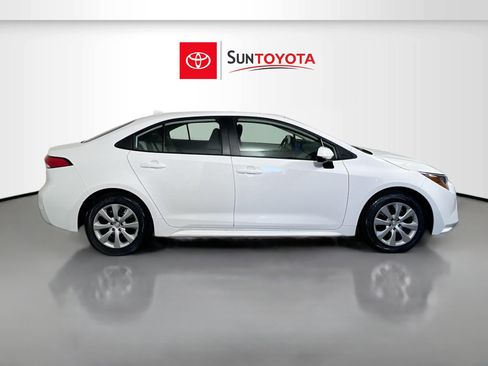 Used 2026 Toyota Corolla LE FWD image 2