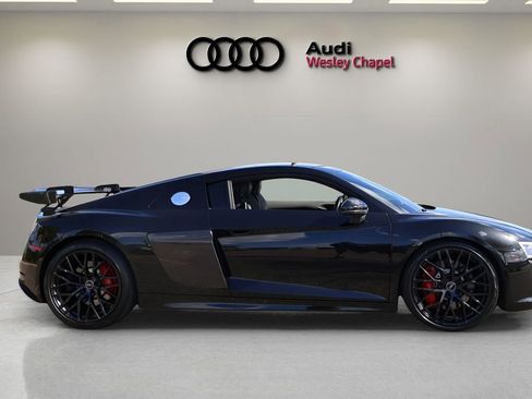 Used 2018 Audi R8 V10 image 6