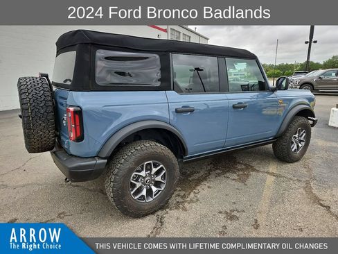 Used 2024 Ford Bronco Badlands AWD/4WD image 13