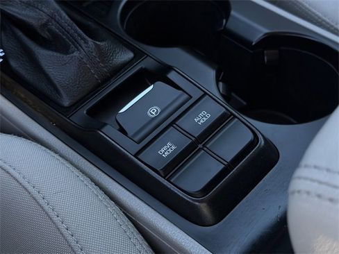 Used 2021 Hyundai Tucson SE image 20