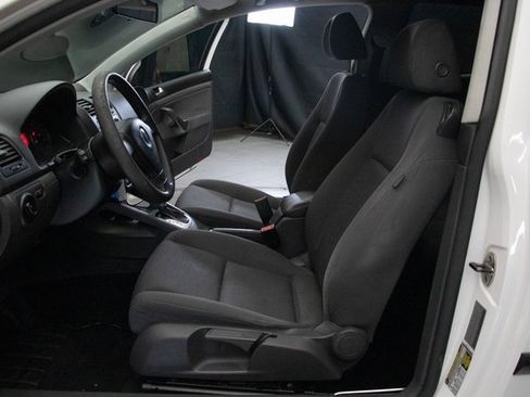 Used 2008 Volkswagen Rabbit S image 19