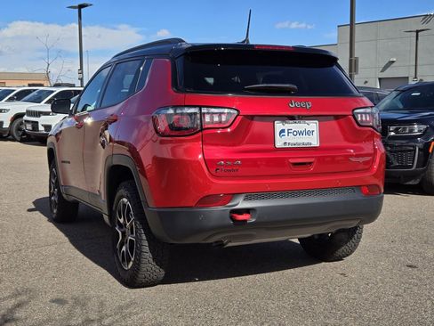 New 2026 Jeep Compass Trailhawk w/ Sun, Sound & Navigation Group AWD/4WD image 4