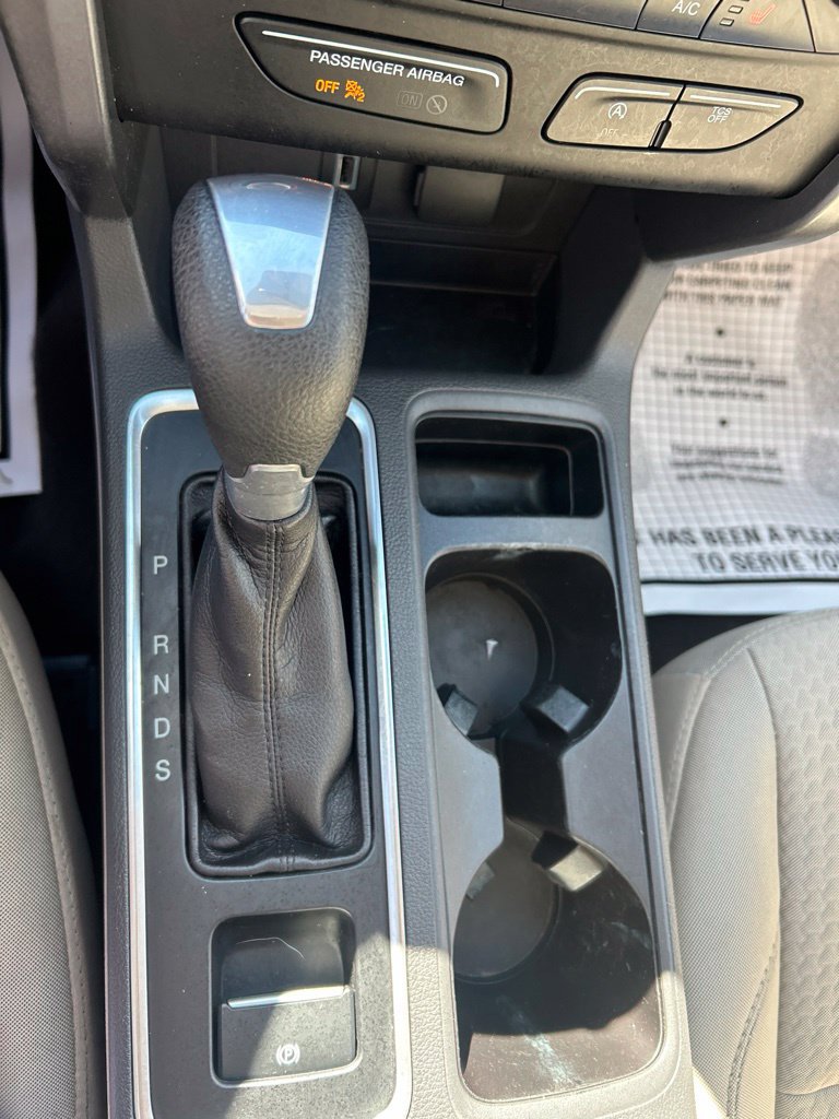 Used 2017 Ford Escape SE w/ Equipment Group 201A FWD image 30