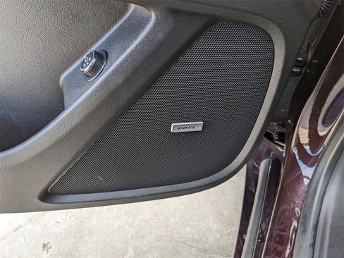 Used 2023 Chevrolet Traverse High Country image 24