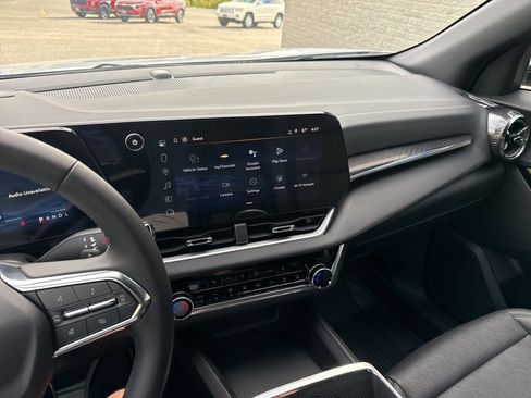 New 2026 Chevrolet Equinox LT w/ Convenience Package II image 27