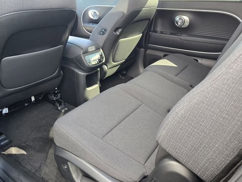 New 2026 Hyundai Ioniq 9 SE AWD/4WD image 7